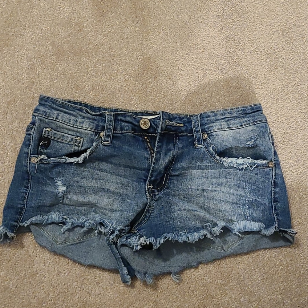 KanCan demin shorts